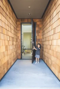 河辺町の家（エントランス）
