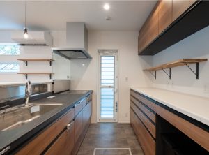 半田の家（キッチン）