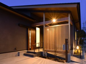 玄関スロープ・駐車場