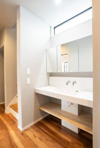 緑ヶ丘の家（洗面）