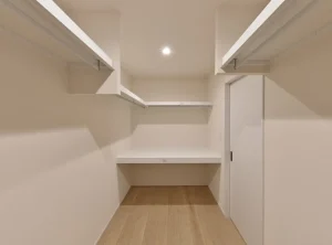曽原町の家（ウォークインクローゼット）